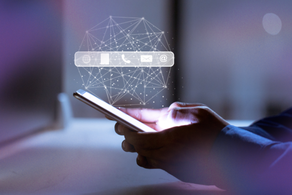 Glossar: RAG-Systeme, Embeddings und KI-Evaluationen verstehen | Beitragsbild